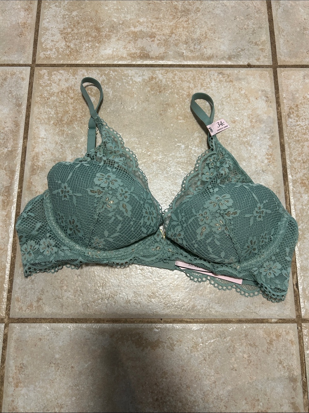NWT Victoria's Secret Lace Uplift Demi Bra Women's size 34C